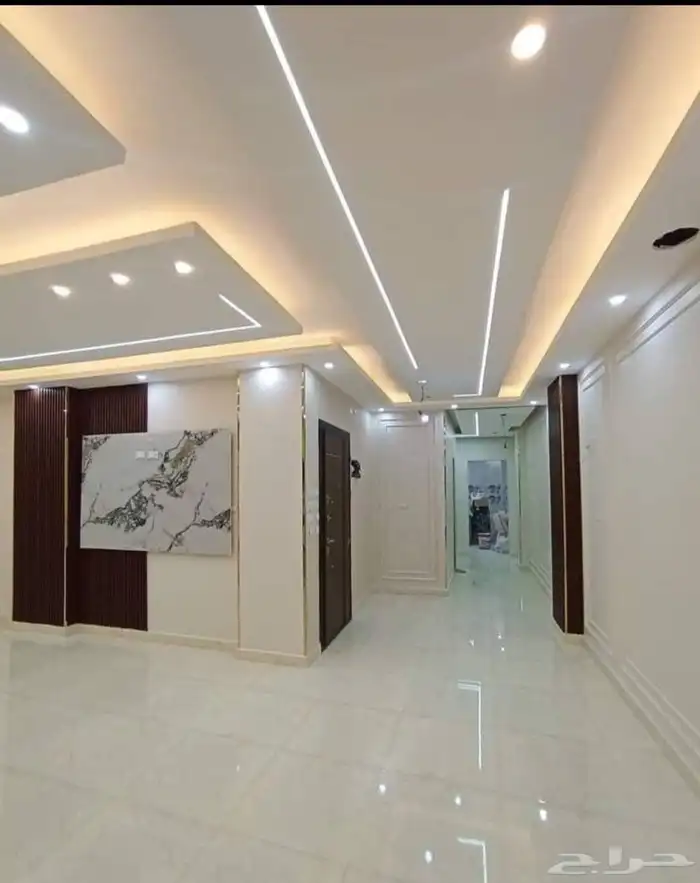 تركيب ديكورات والاسقف المستعار. والباركيه. وورق الجدران 7
