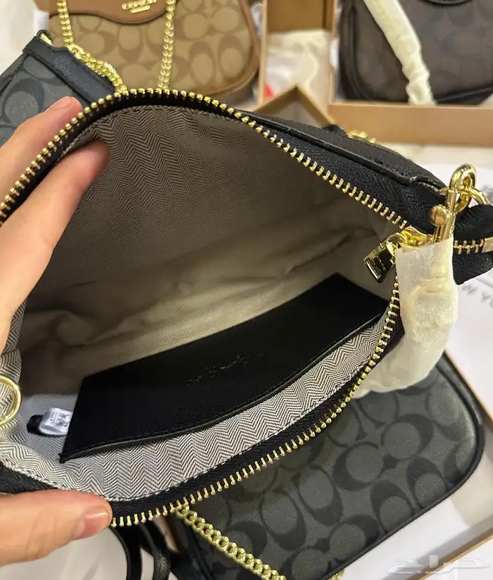 كعب ماركة عده تشكيلات مختلفه وايضا شنط كوتش 39