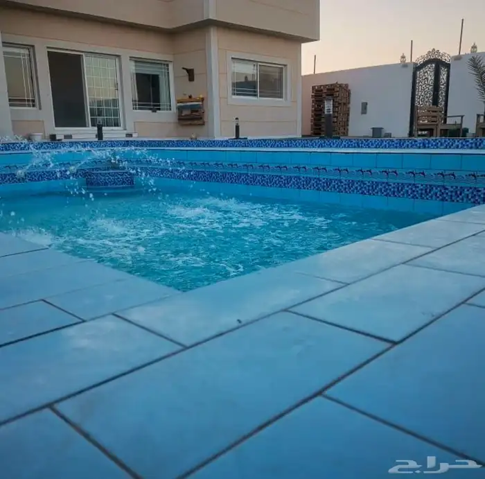 للبيع شاليه فاخر في صلاصل   مساحة 696 م 4
