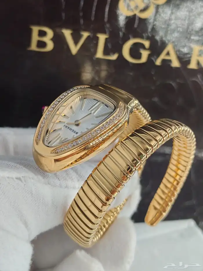 ساعة بلغاري نسائي موديل الثعبان 19