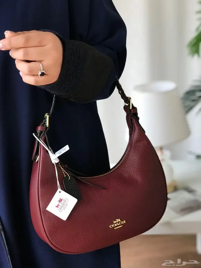 شنط كوتش شنط نسائيه شامل التوصيل ودفع عند الاستلام 26