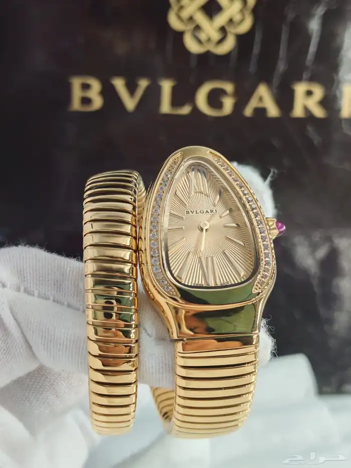 ساعة بلغاري نسائي موديل الثعبان 15