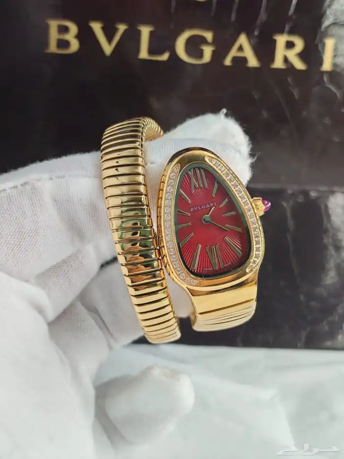 ساعة بلغاري نسائي موديل الثعبان 16