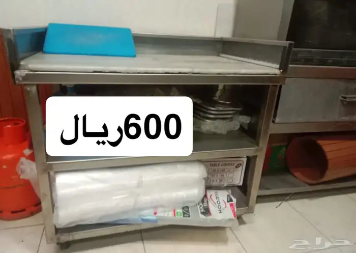 ثلاجة عرض للييع واغراض مطعم 1