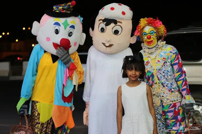 قرقيعان فرقه اطفال مهرجين شخصيات رسامه مقدم سماعات مسرح 15