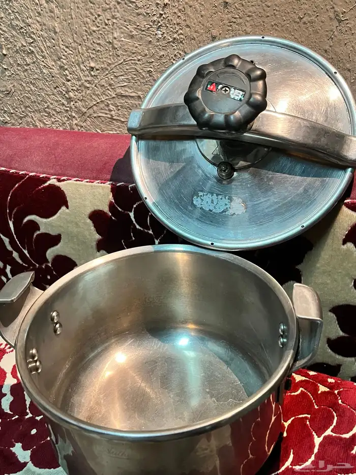 قدر سب الفرنسي من النوادر 3