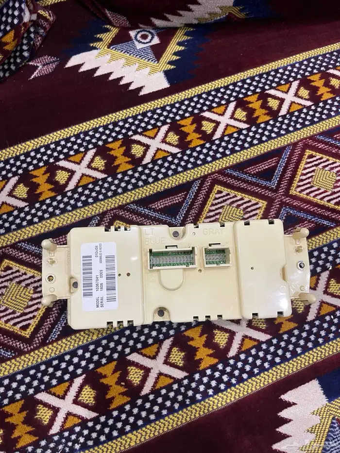 كنترول مكيف جمس 2006 شغال 1