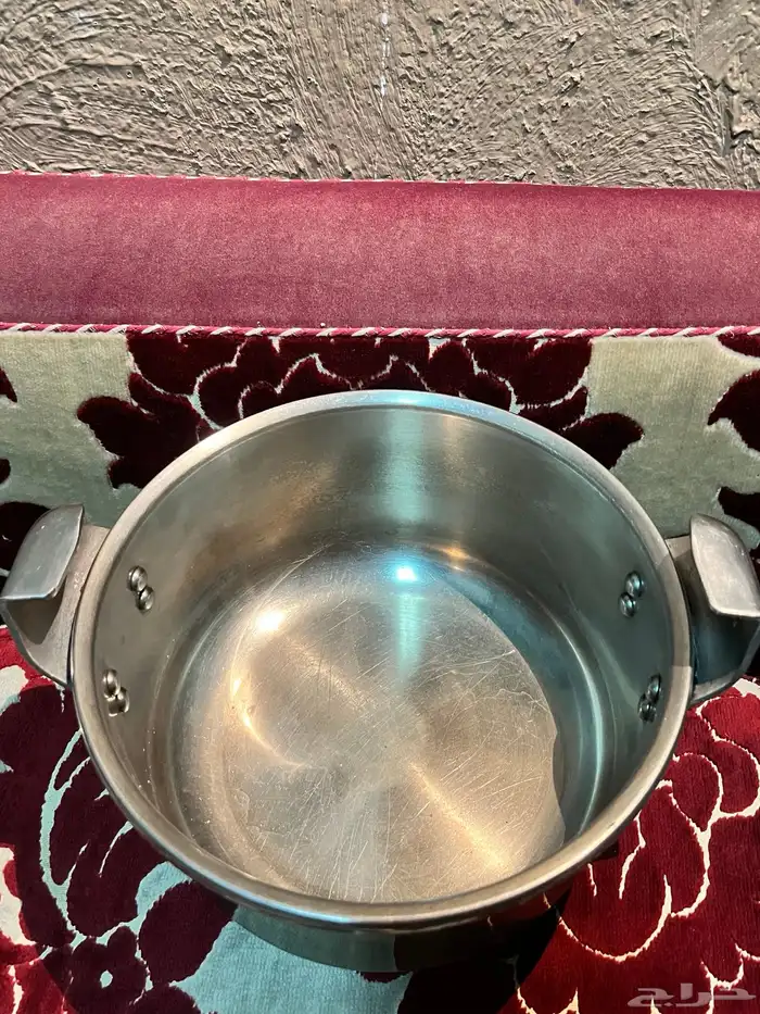 قدر سب الفرنسي من النوادر 8