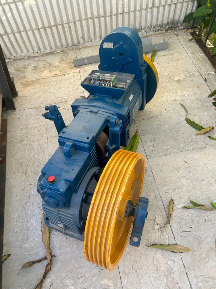 مكينه مصعد 0