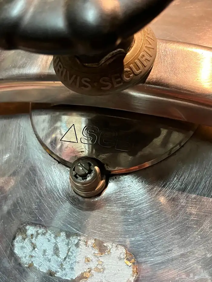 قدر سب الفرنسي من النوادر 2