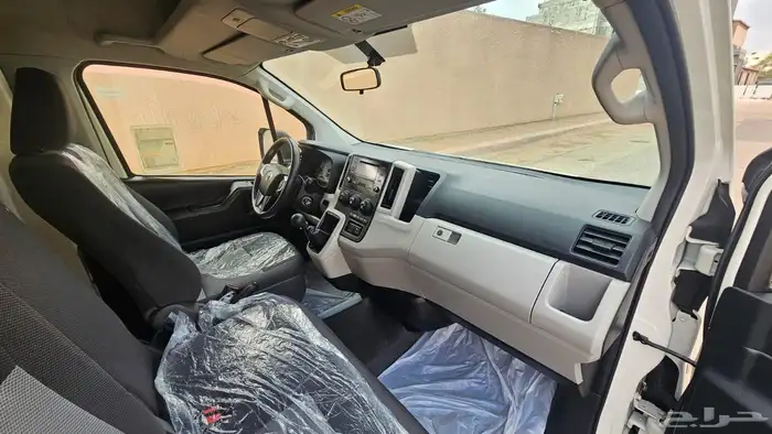 باص تويوتا هايس 2023 سقف عالي ثلاجة 9