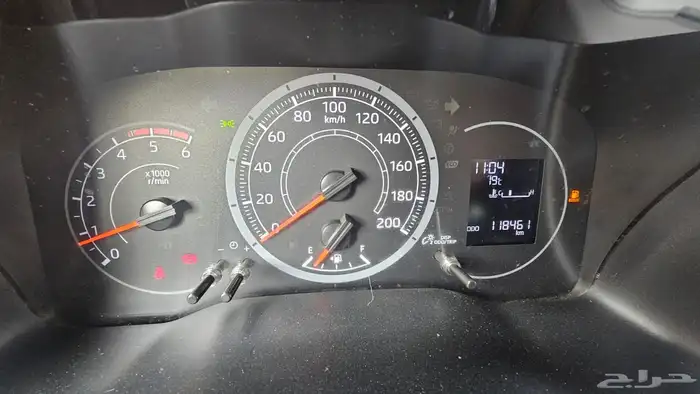 باص تويوتا هايس 2023 سقف عالي ثلاجة 10