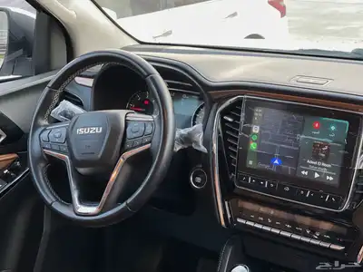 جيب ايسوزو MU-X 2023 6