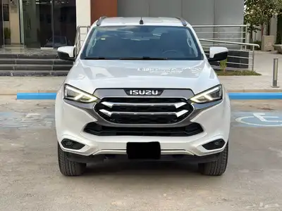 جيب ايسوزو MU-X 2023 0