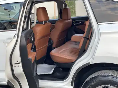 جيب ايسوزو MU-X 2023 5