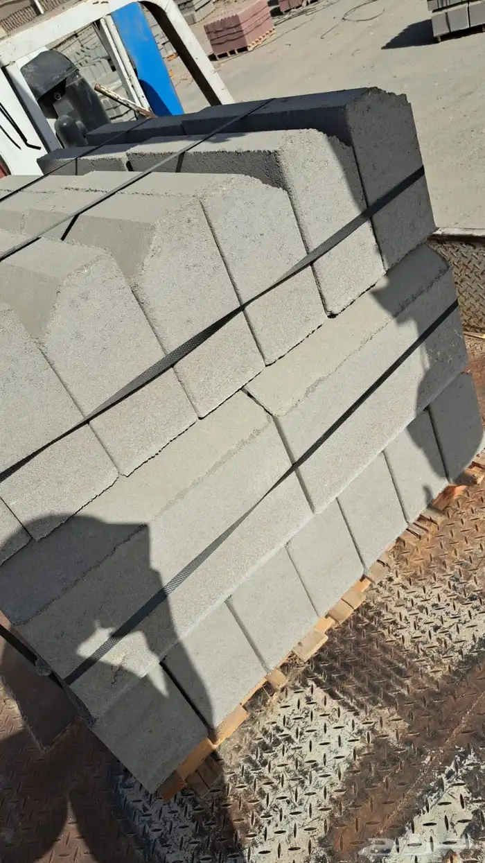 بلدورات وبلاط اسمنتي 1