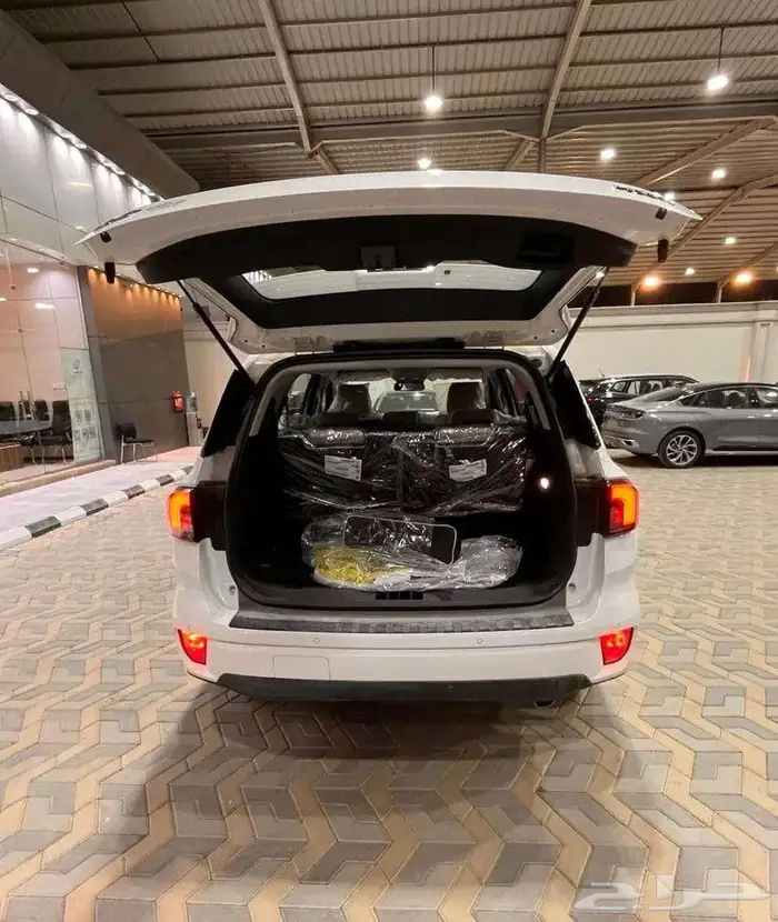 فورد ايفرست XLT نص فل 2024 14