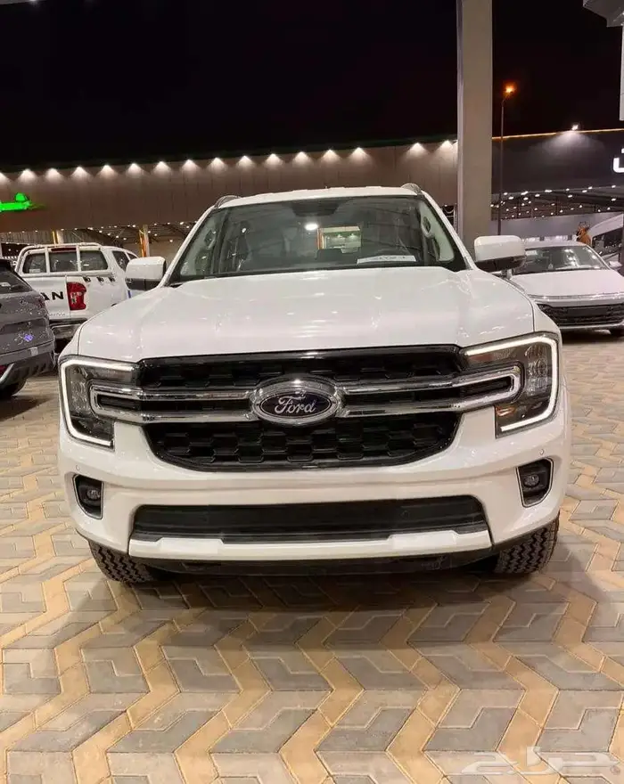 فورد ايفرست XLT نص فل 2024 3