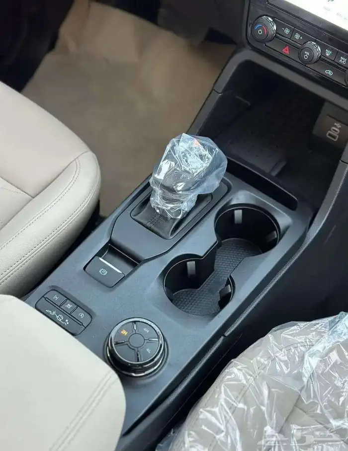 فورد ايفرست XLT نص فل 2024 15