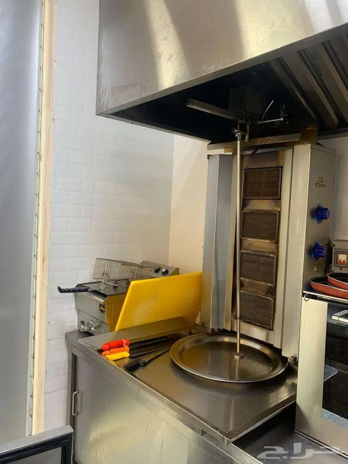 تم البيع  بوفية مميزة للتقبيل بجميع أغراضها 14