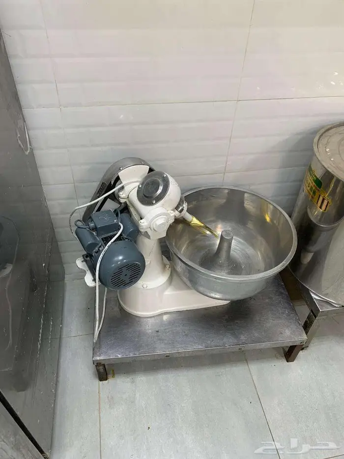 تم البيع  بوفية مميزة للتقبيل بجميع أغراضها 11