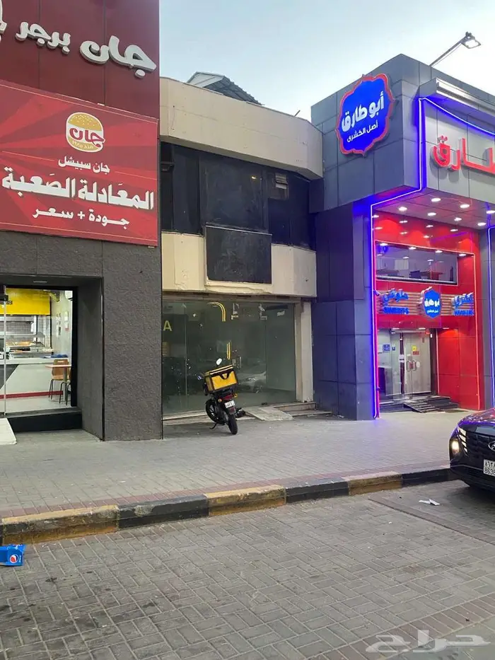 معارض للإيجار طريق الأمير محمد بن سلمان المتجه للمسجد الحرام 4