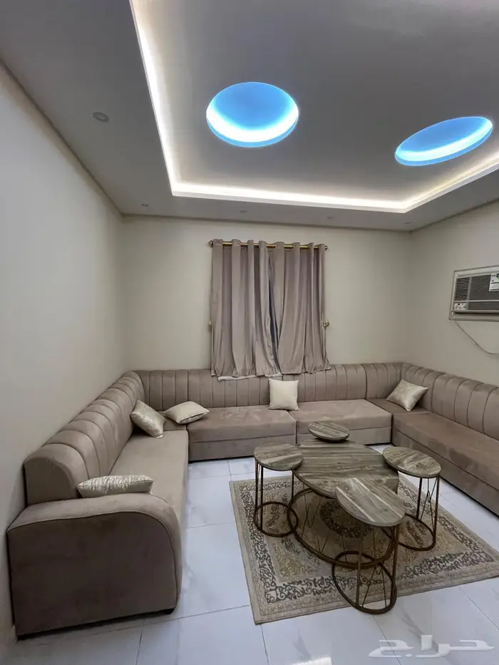 مجالس كامل كنب   2 ستارة   طاولات خدمة   فرشة ارضية 0