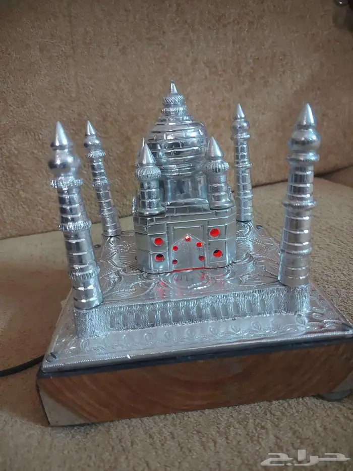 مجسم جميلة 0