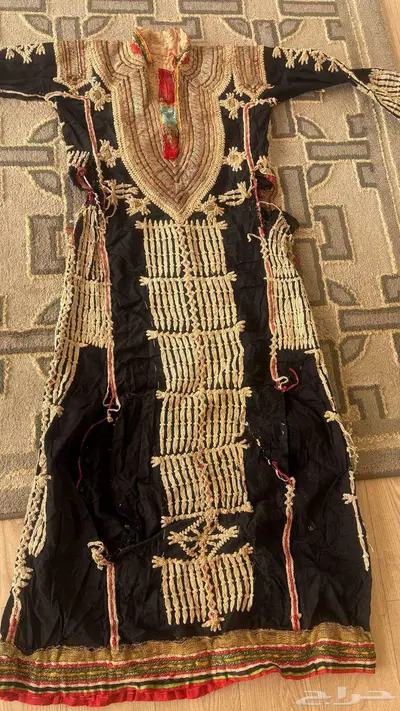 قطع تراثيه قديمه جدا من منطقه الجنوب على السوم 6