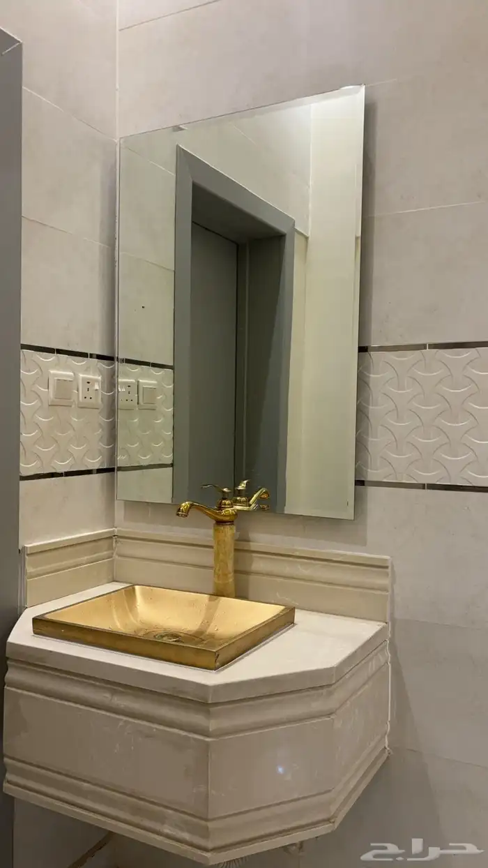مغاسل رخام طبيعي مع مرايا 0
