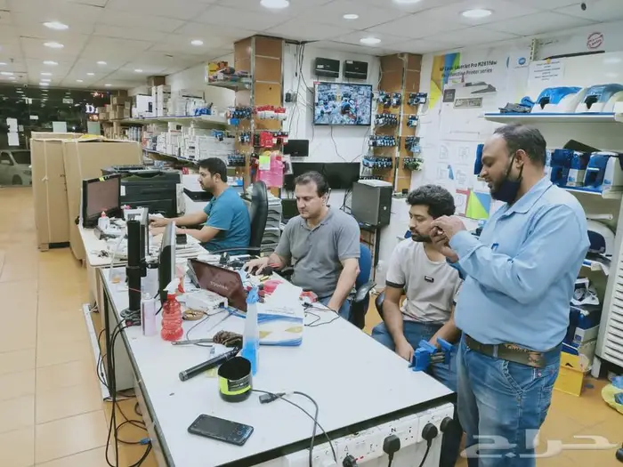 طابعة خرائط مخططات بلوتر اتش بي نظيف جدا  مع احبار توفيرية 17