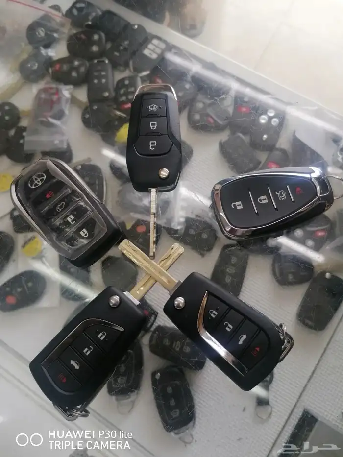 محل مفاتيح جده السلامة فتح سيارات برمجة 11