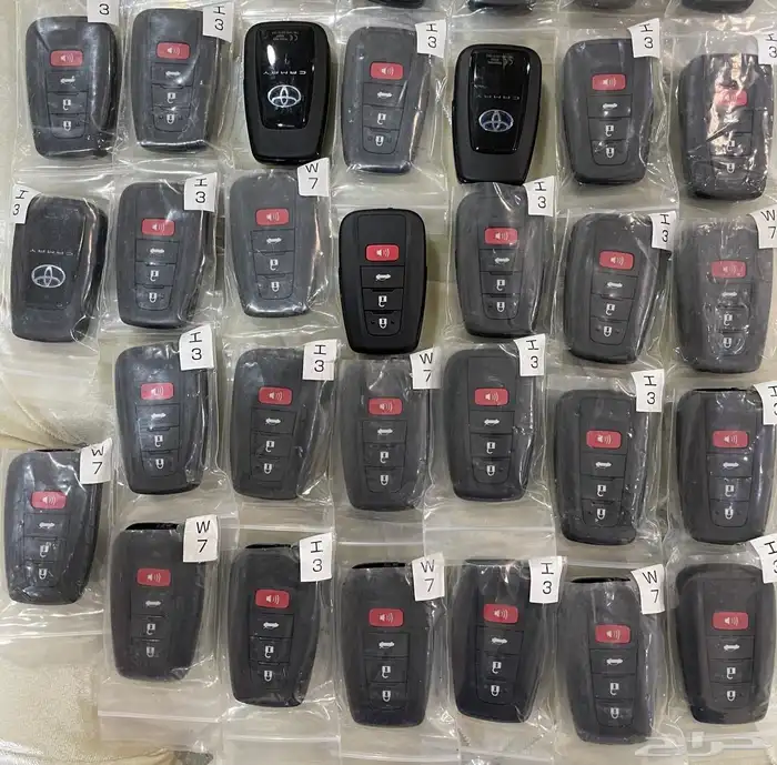 محل مفاتيح جده السلامة فتح سيارات برمجة 12