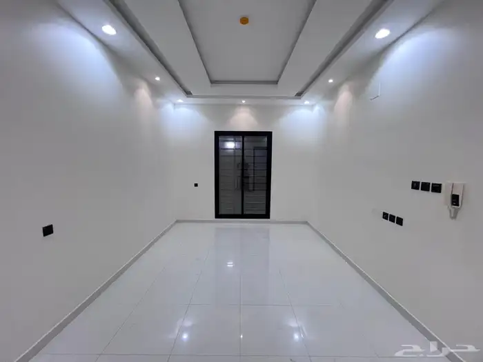 شقه فاخره للبيع بالدار البيضاء بالدور الاول قريب المترو 1