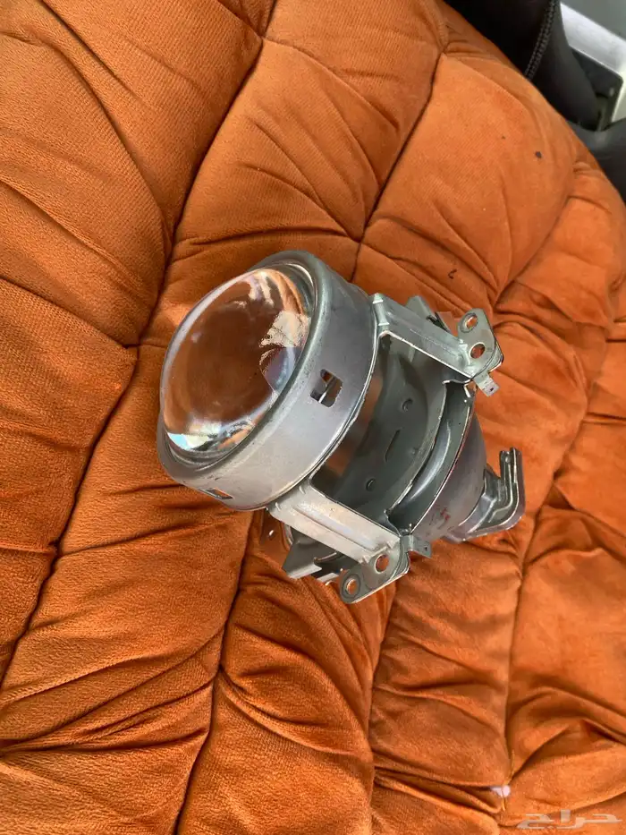 عدسة شمعه نور امامي فورد اصلية 1