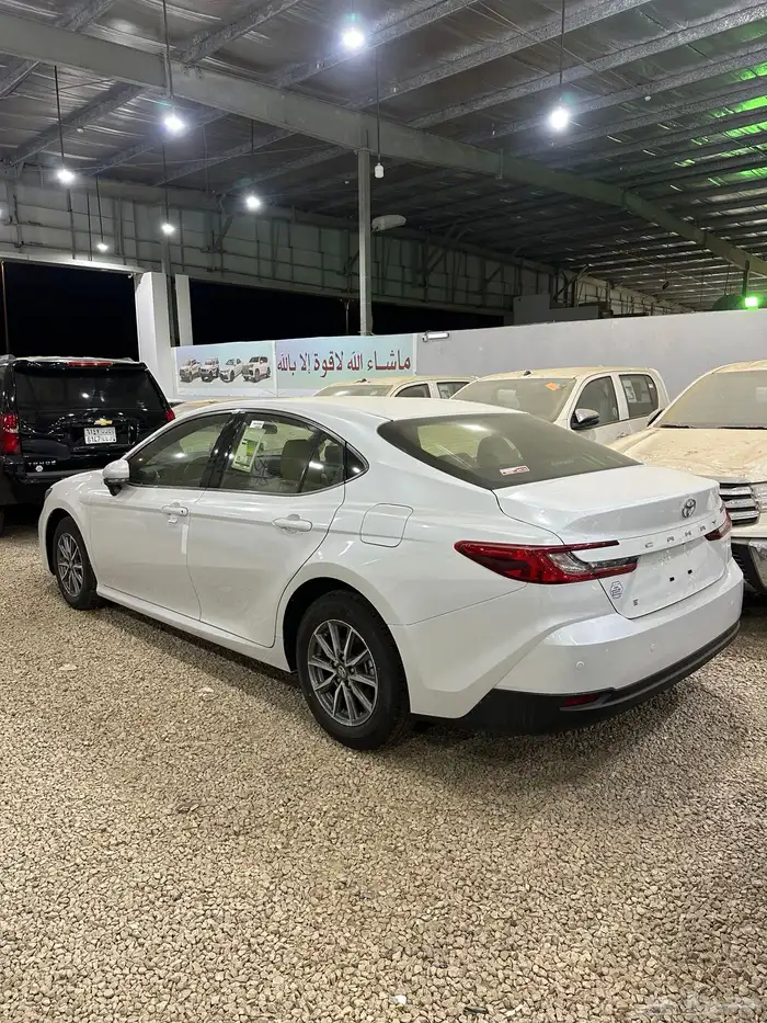 كامري 2025 استاندر E بنزين سعودي اصفار السعر 114 4