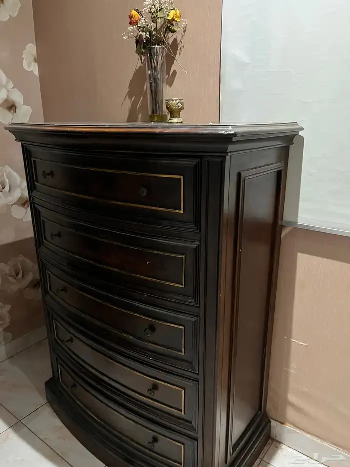 طقم غرفة نوم ملكي 1