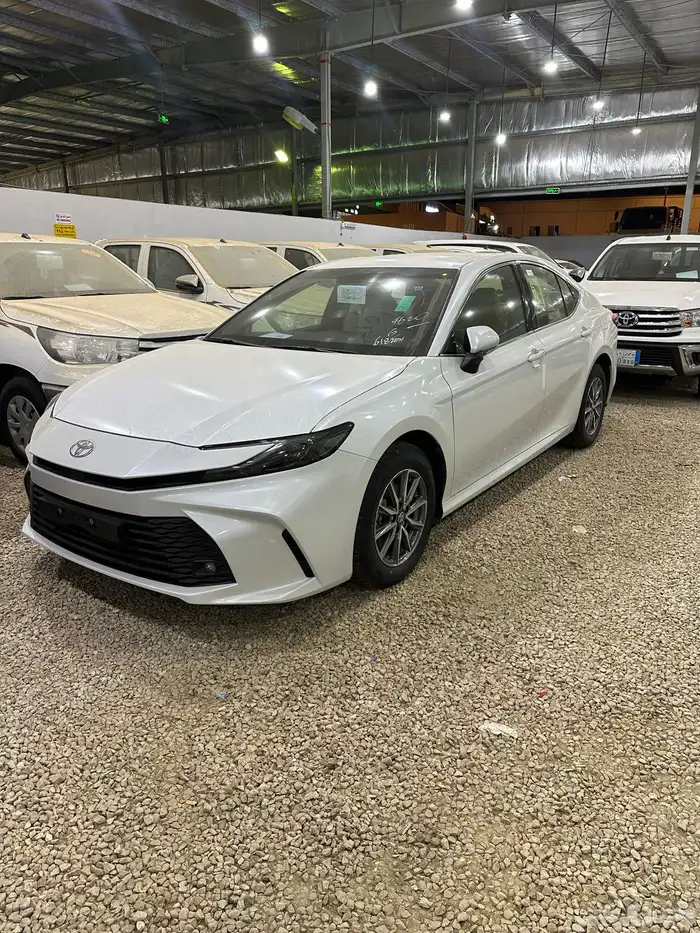 كامري 2025 استاندر E بنزين سعودي اصفار السعر 114 2