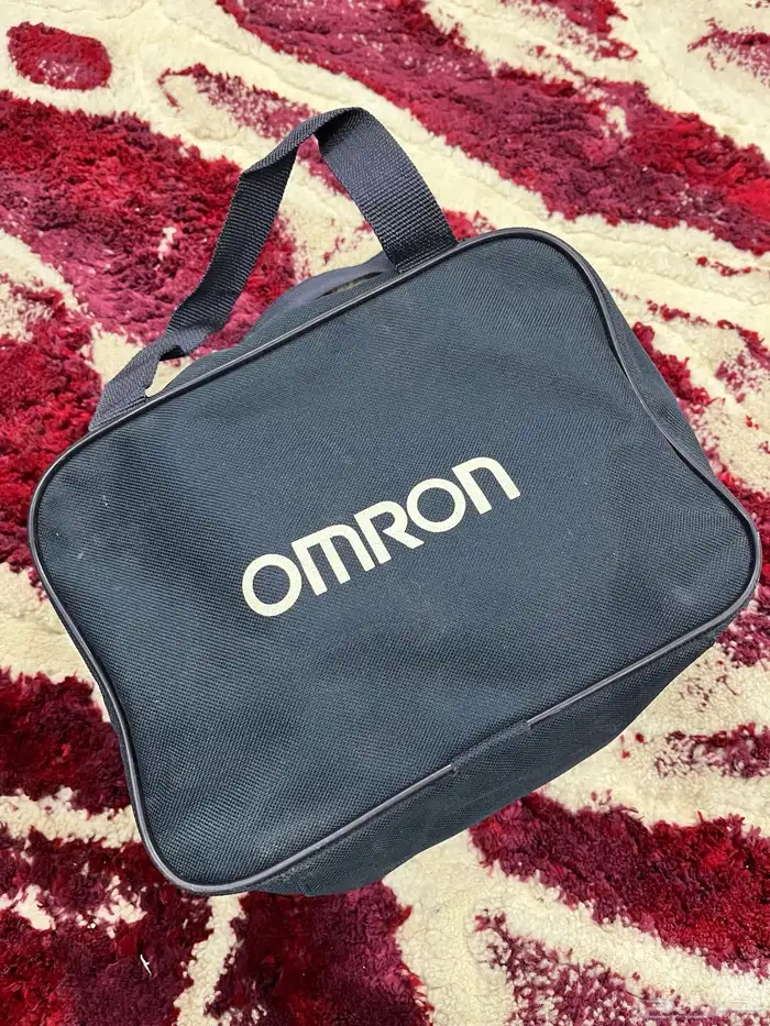 جهاز اكسيجين نظيف وشغال من شركه omRon 0
