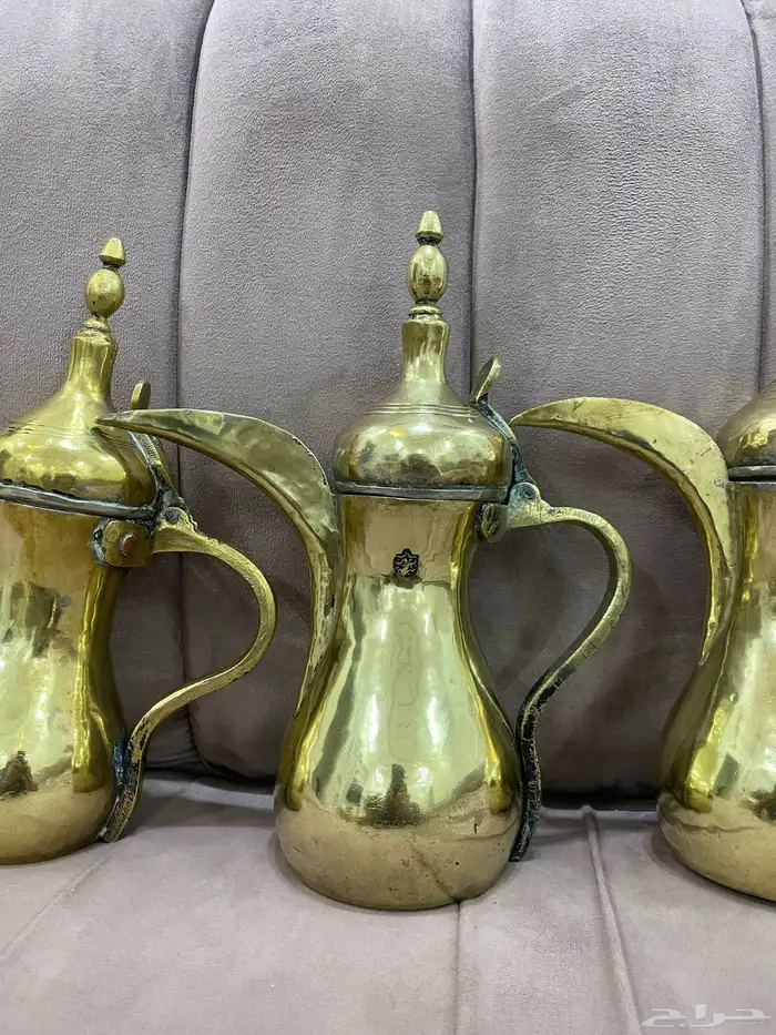 دلال الرسلان عمرها 90سنه 1