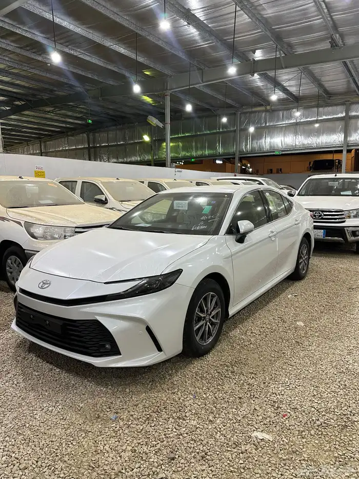 كامري 2025 استاندر E بنزين سعودي اصفار السعر 114 1