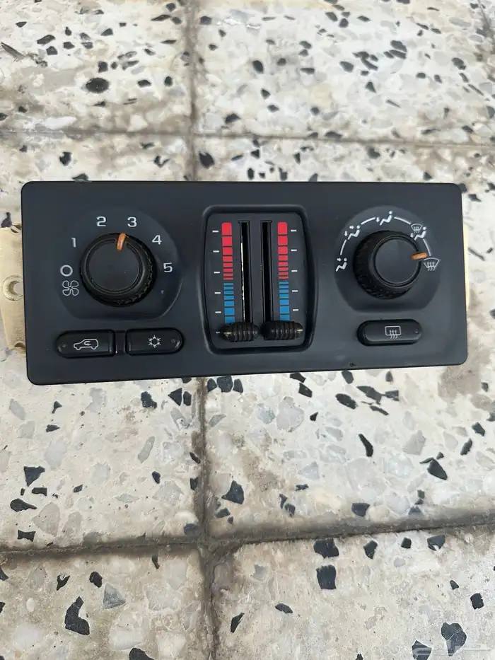 قطع يوكن 2003 إلى 2006 18