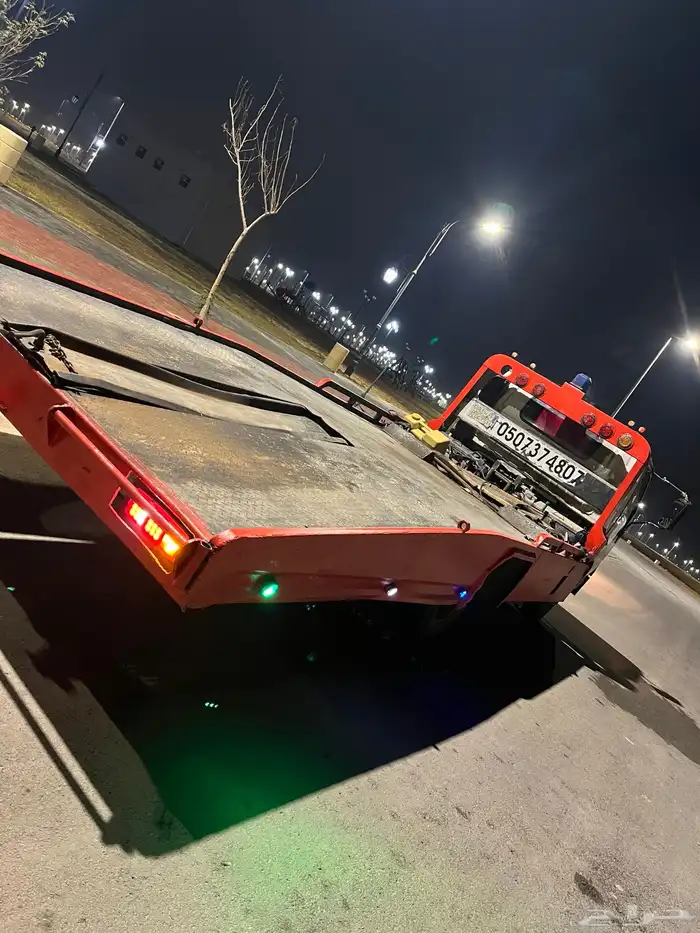 سطحة الخرج ابو عيث لنقل السيارات العطلانه والمصدومة 3