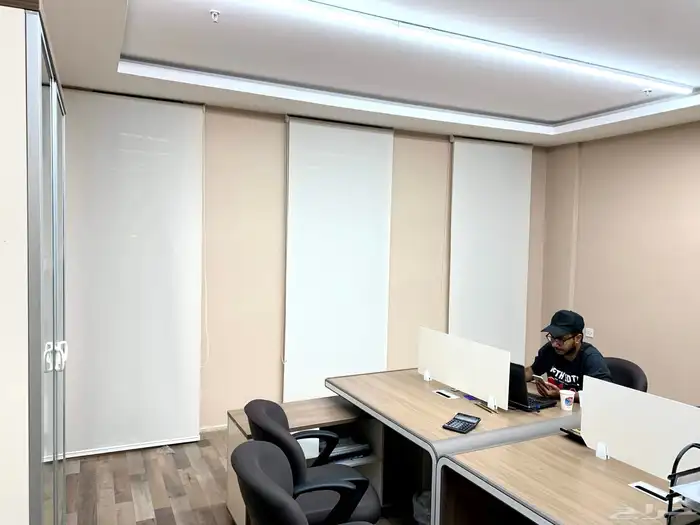 ستائر رول كهربائية ويدوية 2