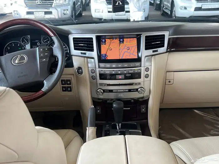 Lexus سعودي 2013وكاله 10