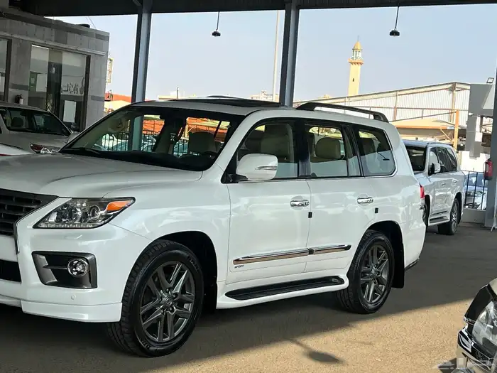 Lexus سعودي 2013وكاله 2