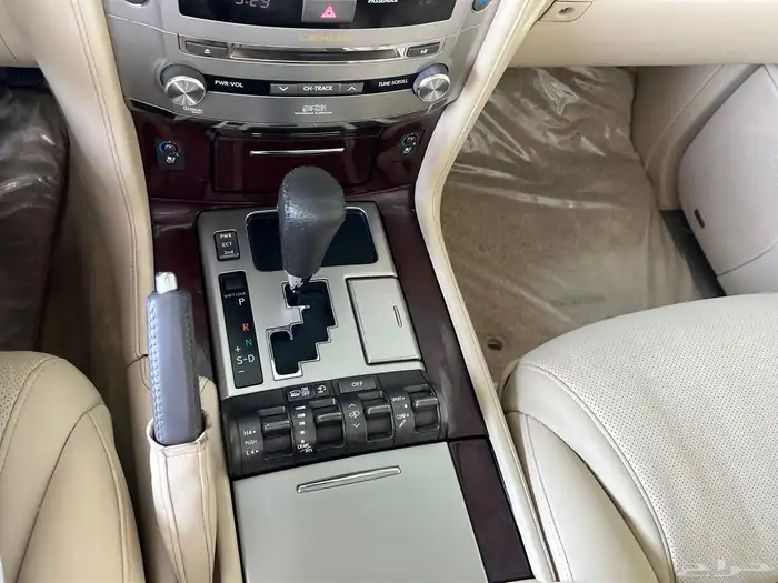 Lexus سعودي 2013وكاله 23