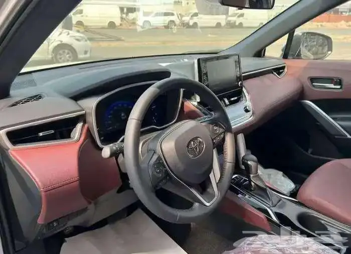 تويوتا كورلا كروس ليمتيد 2024 1