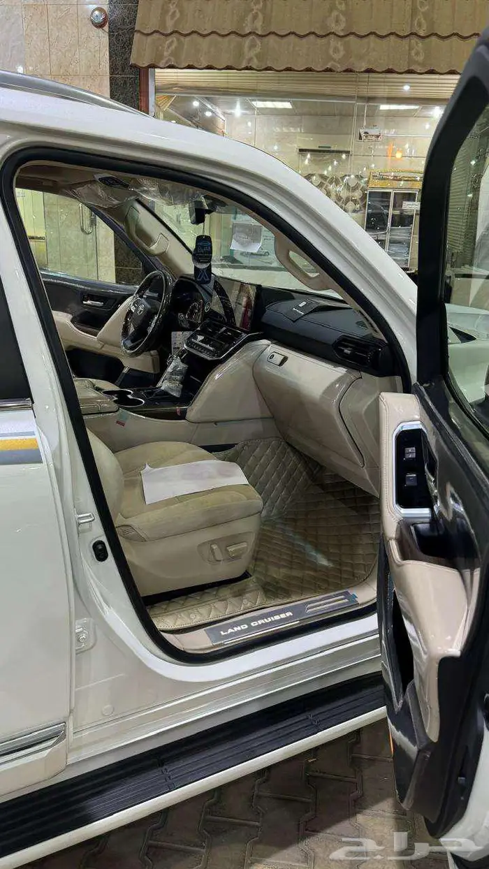 تويوتا جي اكس ار رقم 4 فل كامل بنزين موديل 2023 6