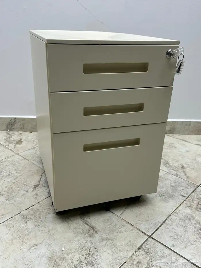 لوكرات حديد 12